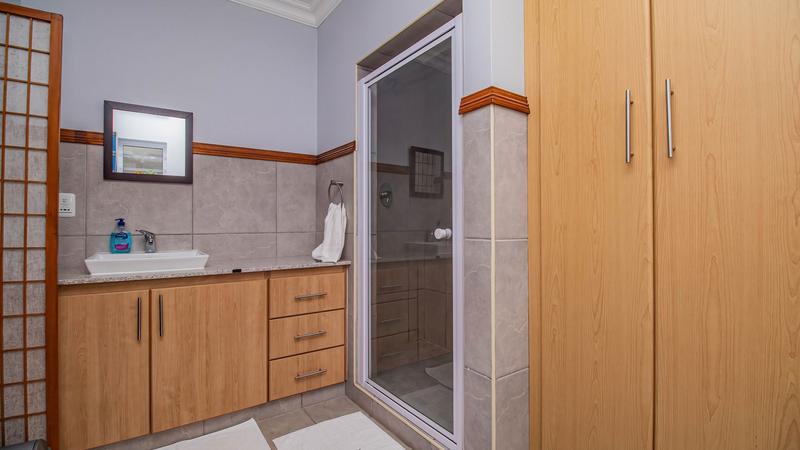 9 Bedroom Property for Sale in Outeniqua Strand Western Cape